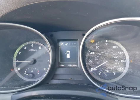 2018 Hyundai Santa Fe Sport 2.4L z USA, uszkodzony, nr VIN 5NMZU3LB2JH104310